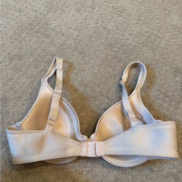 Vanity Fair Bra - Picture 3 of 5